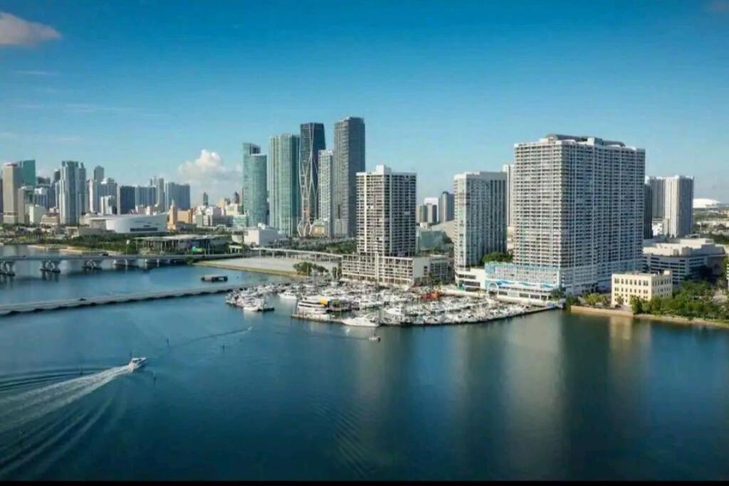 شقة Sol Miami # 2 With Free Parking المظهر الخارجي الصورة